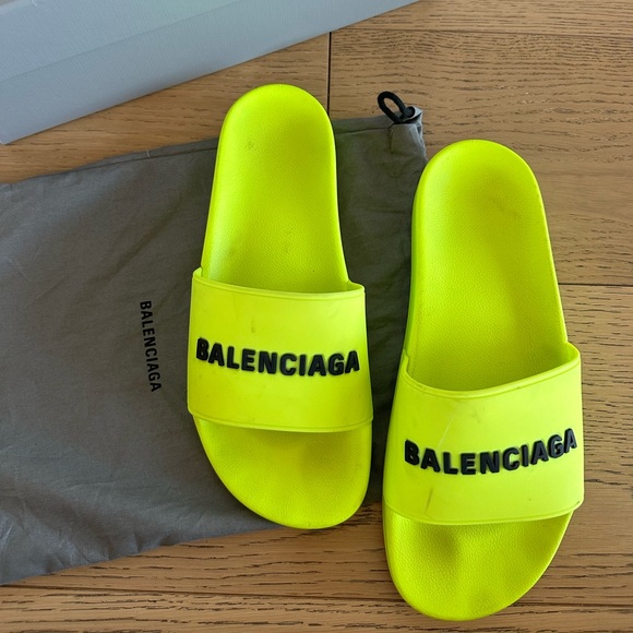 Balenciaga Men Pool Slides - Picture 3 of 7